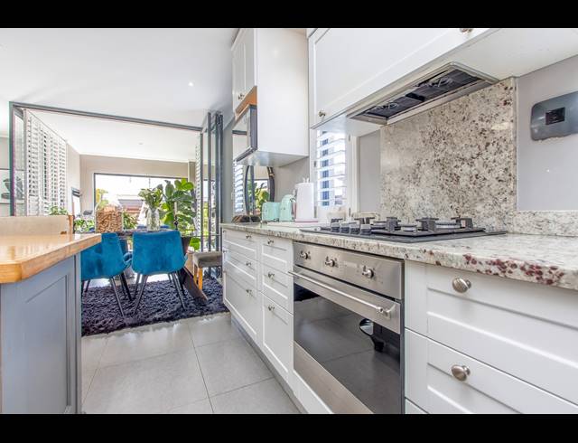3 BEDROOM TOWNHOUSE FOR SALE IN BRYANSTON